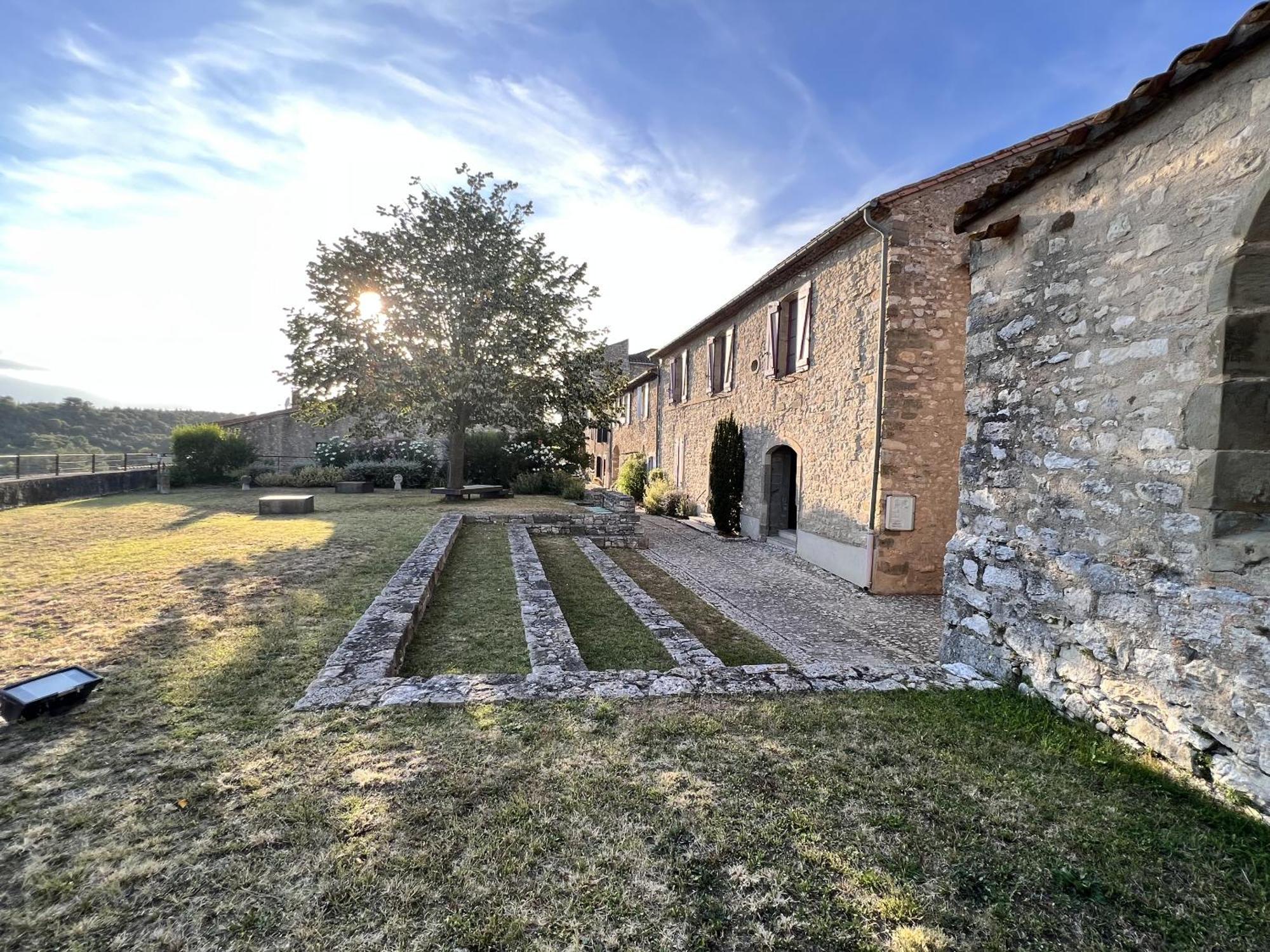 Hôtel Restaurant La Bergerie Aragon Exterior foto